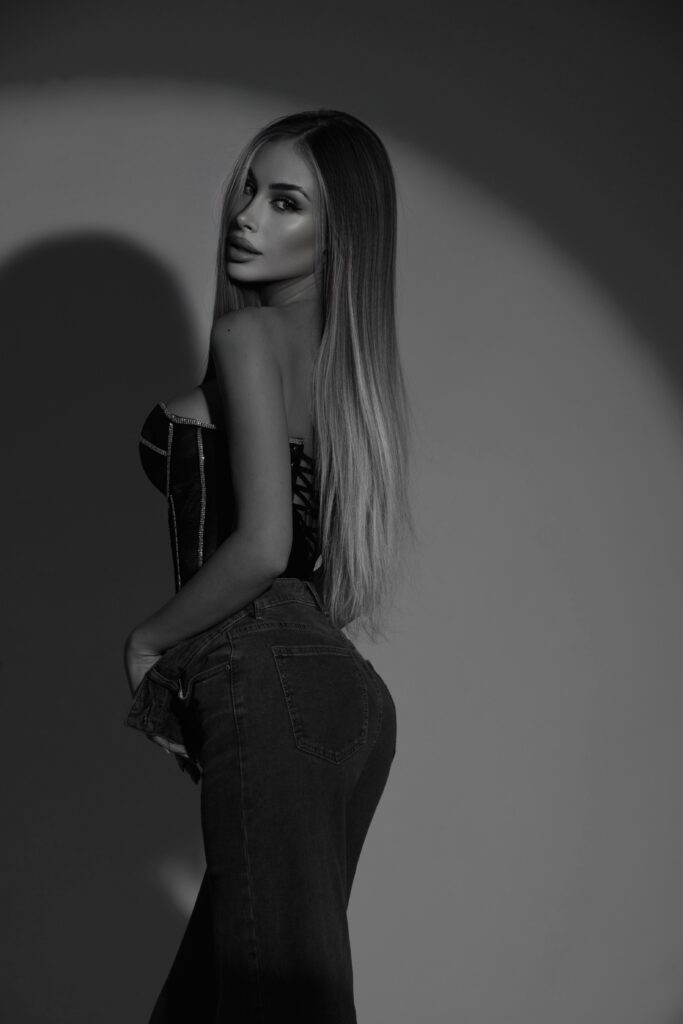 Nicole Simeone - Gallery