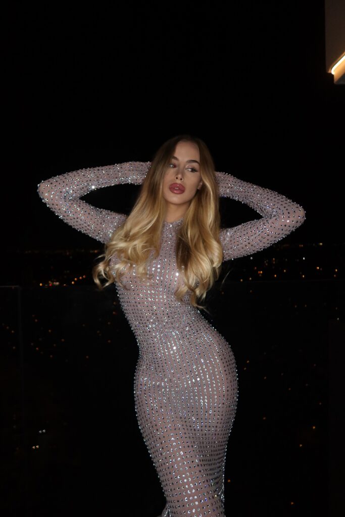 Nicole Simeone - Gallery